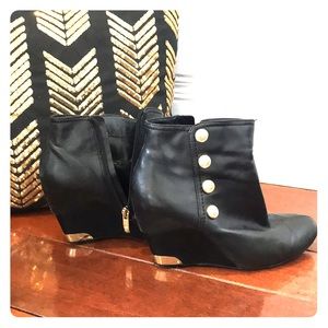 Vince Camuto booties